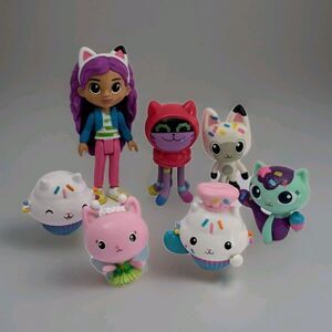 Gabby's Dollhouse Mixed Set of 7 Figures